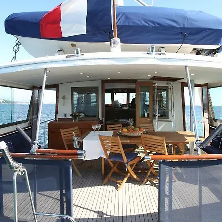 Hotel en barco Yacht Marotte Antibes